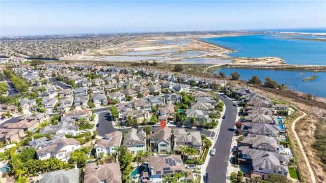 17441 Suffolk Lane, Huntington Beach, CA 92649