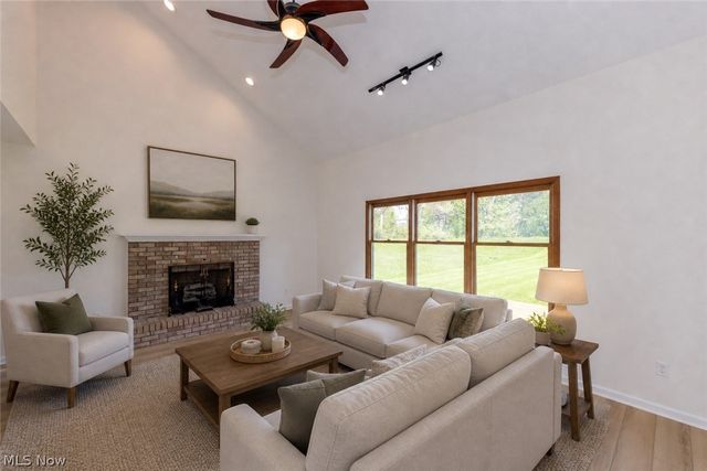 333 Danbury Lane, Richmond Heights, OH 44143