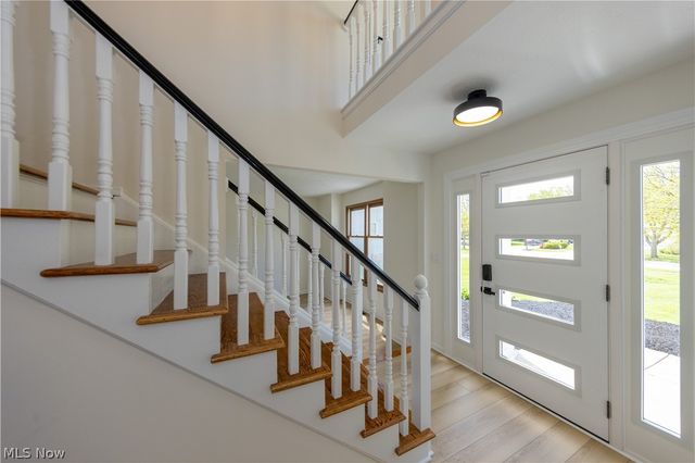333 Danbury Lane, Richmond Heights, OH 44143