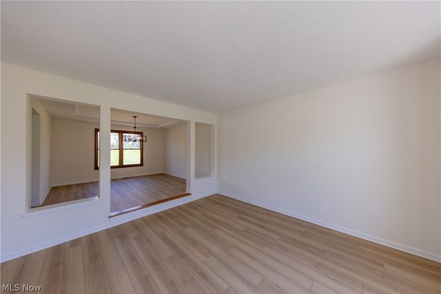 333 Danbury Lane, Richmond Heights, OH 44143