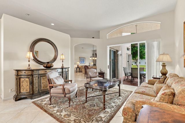 5399 Landon Circle, Boynton Beach, FL 33437