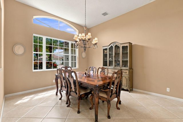 5399 Landon Circle, Boynton Beach, FL 33437