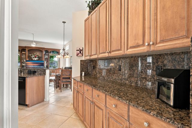 5399 Landon Circle, Boynton Beach, FL 33437