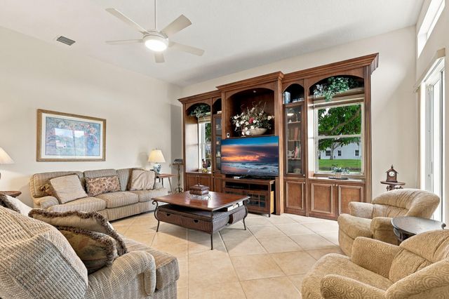 5399 Landon Circle, Boynton Beach, FL 33437