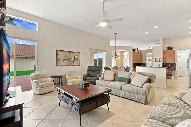 5399 Landon Circle, Boynton Beach, FL 33437