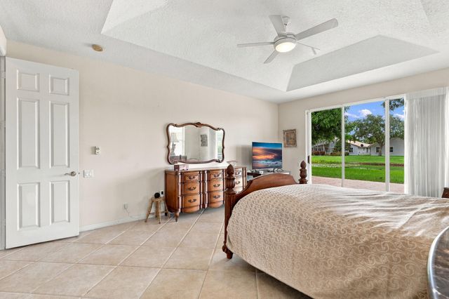 5399 Landon Circle, Boynton Beach, FL 33437