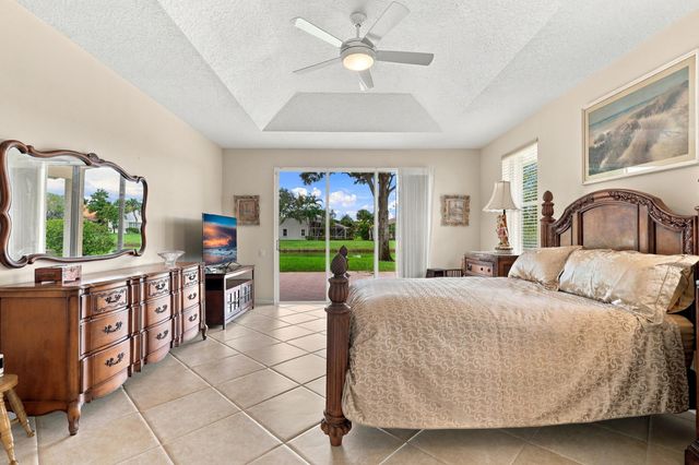 5399 Landon Circle, Boynton Beach, FL 33437