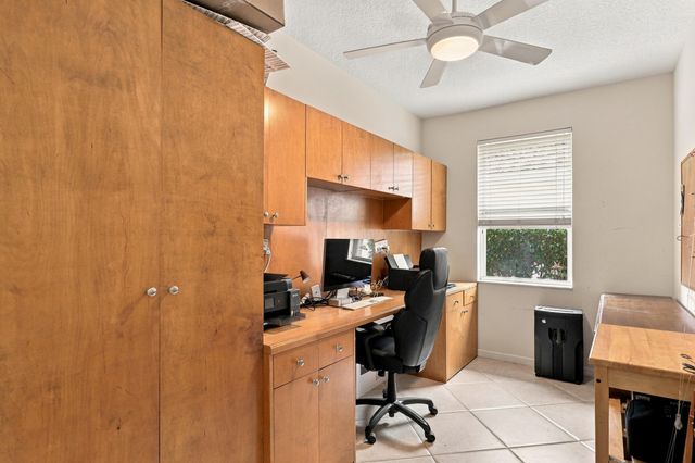 5399 Landon Circle, Boynton Beach, FL 33437
