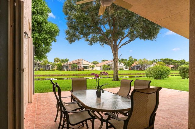 5399 Landon Circle, Boynton Beach, FL 33437