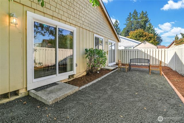 4936 Cottage Lane SE, Lacey, WA 98503