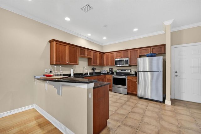 184 VALENCIA CIRCLE, St Petersburg, FL 33716