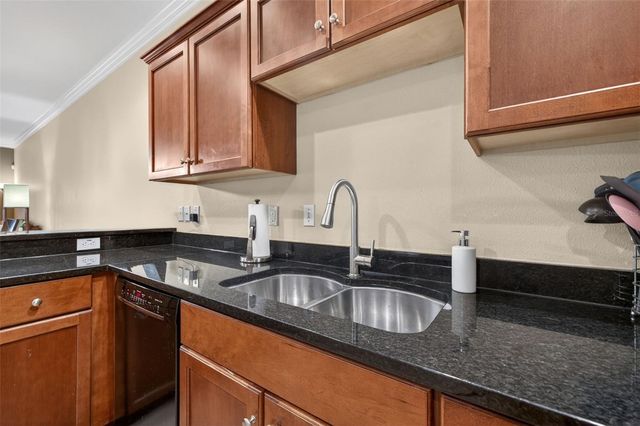 184 VALENCIA CIRCLE, St Petersburg, FL 33716