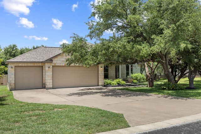 17711 Linkhill DR, Dripping Springs, TX 78620