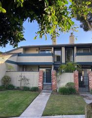 16602 Algonquin Street 30, Huntington Beach, CA 92649