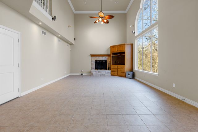 2012 Creekview Drive, Commerce, TX 75428