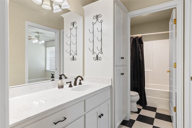 2012 Creekview Drive, Commerce, TX 75428