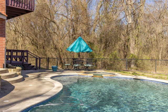 2012 Creekview Drive, Commerce, TX 75428