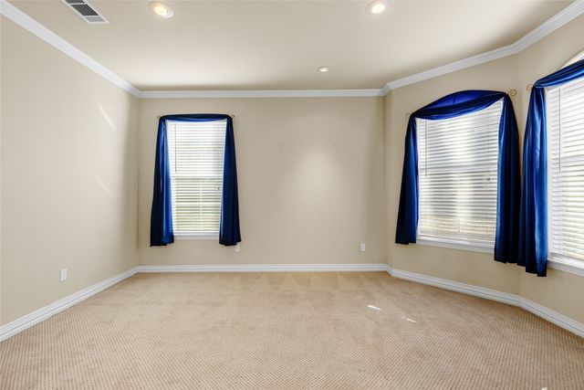 2012 Creekview Drive, Commerce, TX 75428