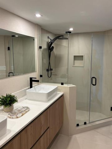 6301 Collins Ave 908, Miami Beach, FL 33141