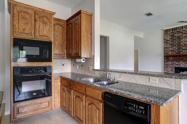 5700 Broken Spur, Mckinney, TX 75070