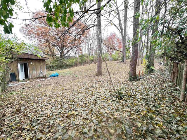 1003 W Cottage Grove Avenue, Bloomington, IN 47404