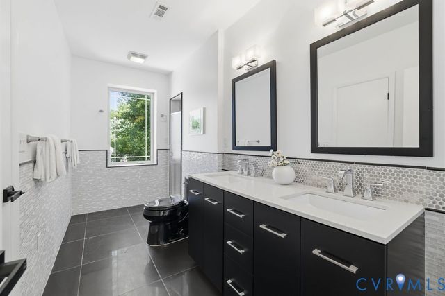 821 Forest Ave, Henrico, VA 23229