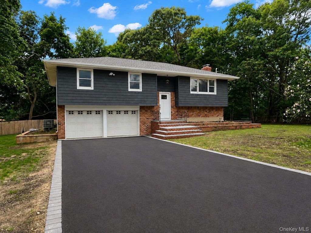32 Groveland Park Boulevard, Sound Beach, NY 11789
