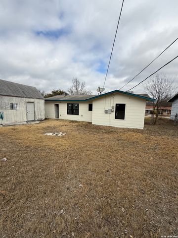 134 Cyril, San Antonio, TX 78218