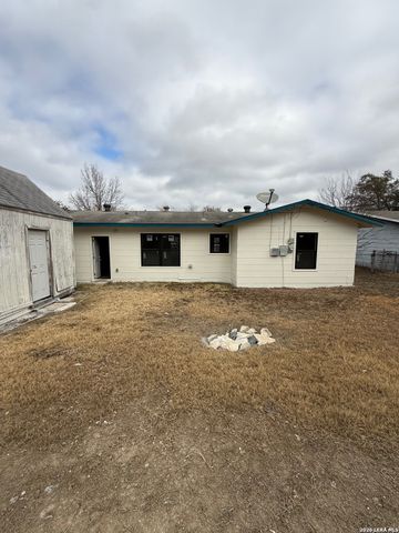 134 Cyril, San Antonio, TX 78218