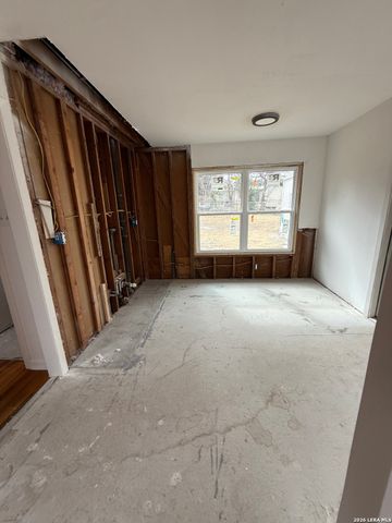 134 Cyril, San Antonio, TX 78218