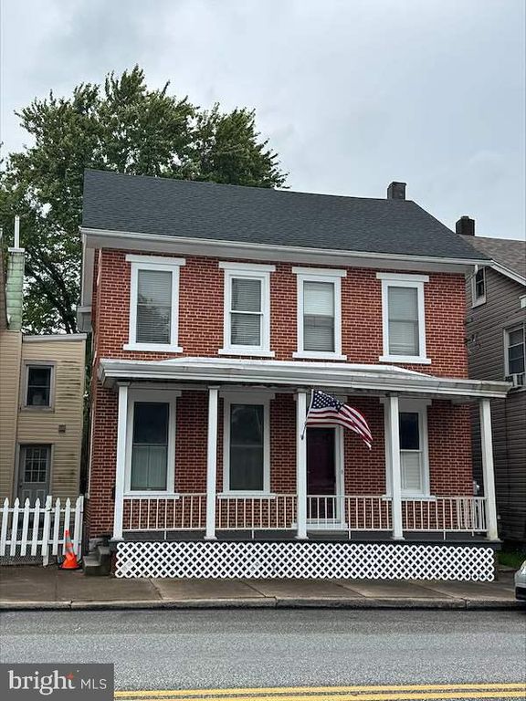 434 W MAIN ST, Annville, PA 17003