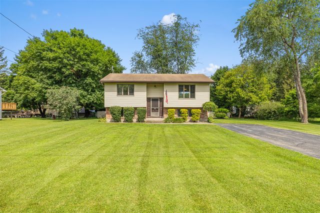 16 Orchard Lane, Highland, NY 12528