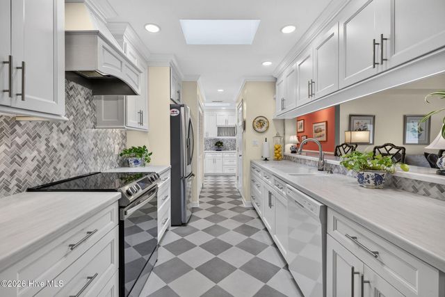1425 Suncourt Villa Drive, Wilmington, NC 28409