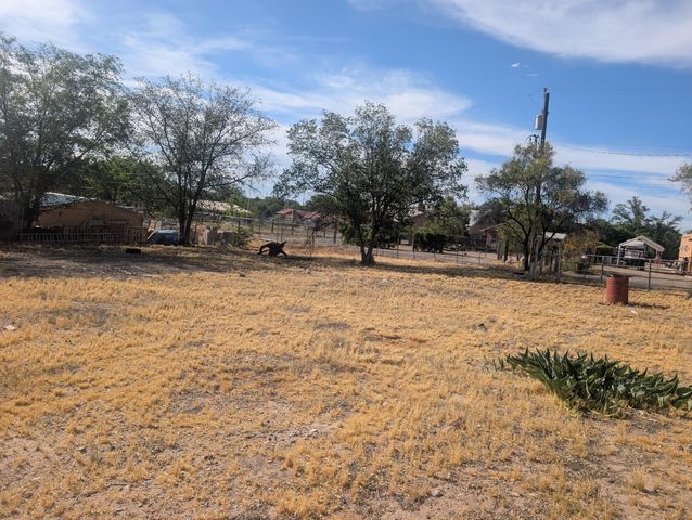 152 N El Cerro Loop, Los Lunas, NM 87031