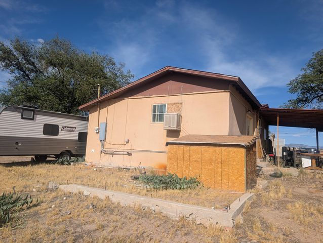 152 N El Cerro Loop, Los Lunas, NM 87031