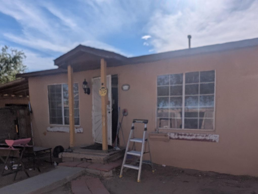 152 N El Cerro Loop, Los Lunas, NM 87031