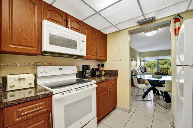 201 178th Dr 403, Sunny Isles Beach, FL 33160