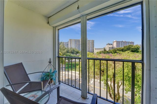 201 178th Dr 403, Sunny Isles Beach, FL 33160