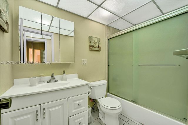 201 178th Dr 403, Sunny Isles Beach, FL 33160