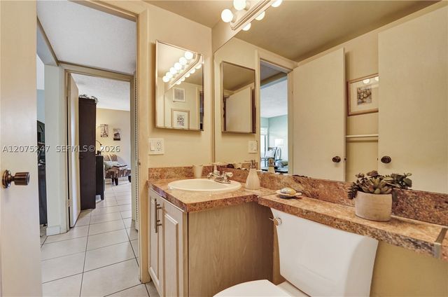 201 178th Dr 403, Sunny Isles Beach, FL 33160