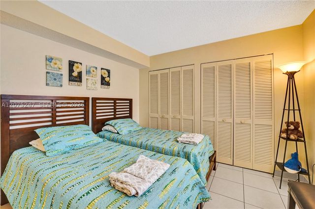 201 178th Dr 403, Sunny Isles Beach, FL 33160