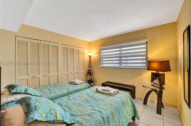 201 178th Dr 403, Sunny Isles Beach, FL 33160