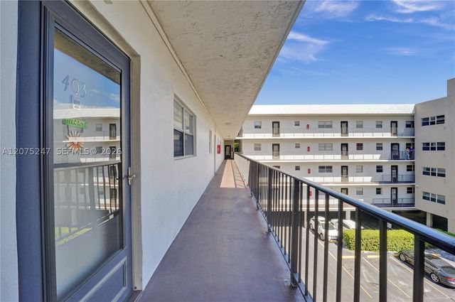 201 178th Dr 403, Sunny Isles Beach, FL 33160