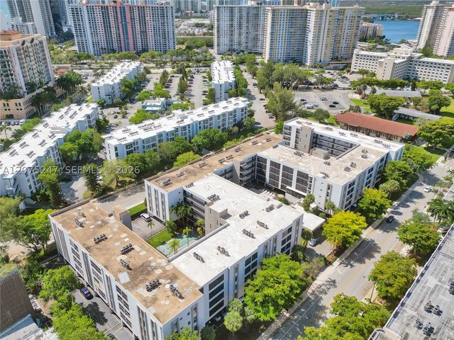 201 178th Dr 403, Sunny Isles Beach, FL 33160