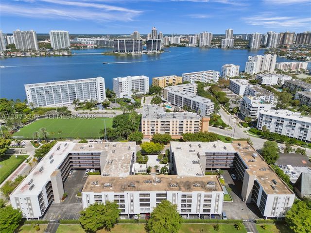 201 178th Dr 403, Sunny Isles Beach, FL 33160