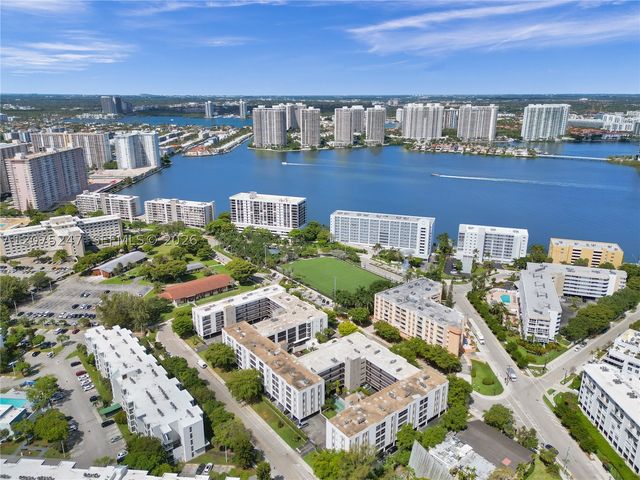 201 178th Dr 403, Sunny Isles Beach, FL 33160
