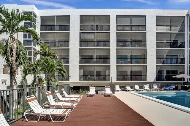 201 178th Dr 403, Sunny Isles Beach, FL 33160