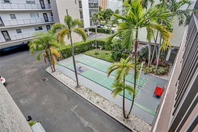 201 178th Dr 403, Sunny Isles Beach, FL 33160