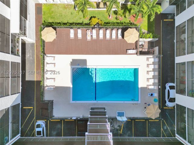 201 178th Dr 403, Sunny Isles Beach, FL 33160