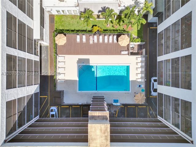 201 178th Dr 403, Sunny Isles Beach, FL 33160